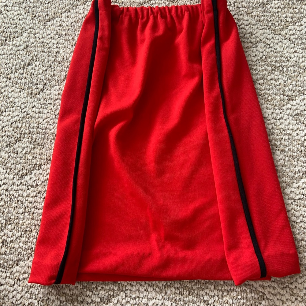 Red skirt
